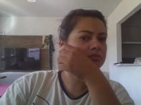 Mulher morena, com seios grandes, adoro sexo, tenho a boca macia, um sorriso lindo e adoro tomar banho com alguém que me observa. Gostei de dois jogos sexuais. Não tão churrasco