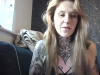 I am a playful, confident, and open-minded woman from Belgium