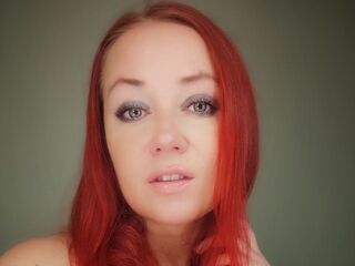 beautiful girlcam BarbieMuscle