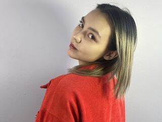 camwhore masturbating BellaWaves