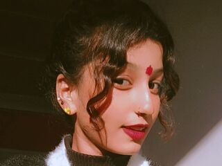 camwhore fingering pussy DiaQuin