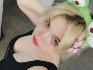 live webcam girl ElanorCiolek