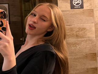 adult live cam IleanaNiese