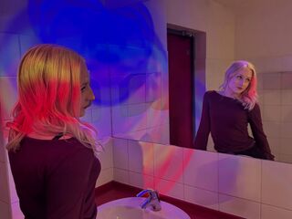 chatrubate cam girl LucilleWiste