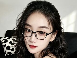 naked camgirl picture LunaChen