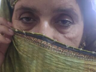 chat room webcam picture MahiKimi