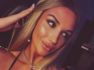 camslut MeganHamillton