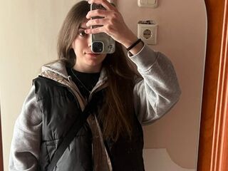 naked cam girl masturbating with dildo NicoleInfinit