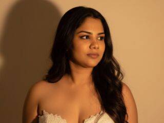 naked camgirl SarahClaus