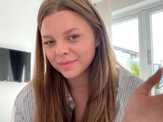 camgirl masturbating with vibrator TeneshaQuinerly