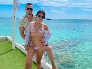 sex webcam LyndaAndAntony