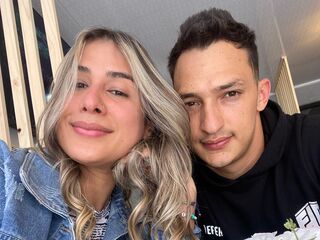 webcam couple chat SophieandMaximo