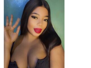 golden shower webcam SarahCourt