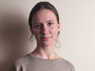 hot strip tease show AkilahZarucki