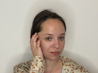 adult cam chat room AlbaTwine