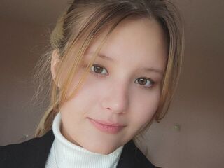 naked cam girl masturbating with dildo AliciaBergreen