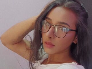 adult webcam chat room AlmaGrase