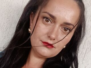 fingering camgirl AmiraCeleste
