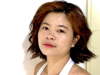 naughty cam girl fingering pussy AmoraVera