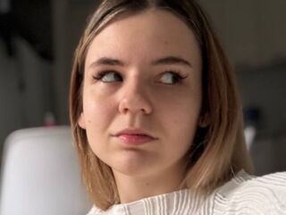 extreme webcam AnnikaMorgan