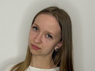 Kinky webcam girl AundreaMoczo