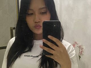 naked girl with webcam masturbating with vibrator BerniceMaguire