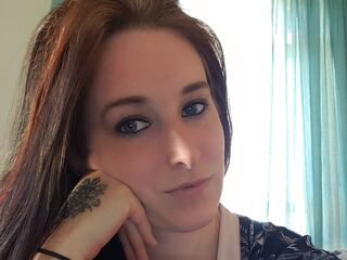 camslut masturbating BrookeMoon