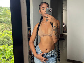 beautiful girl webcam CarolineCartson