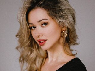 topless camgirl CassieArmas