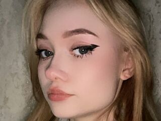 cam girl pic CecilyBurnard