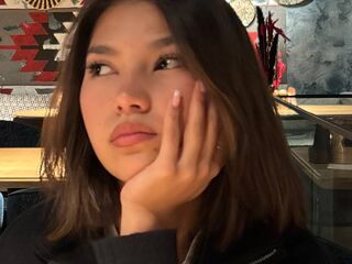 camgirl playing with sextoy CelsaCoty