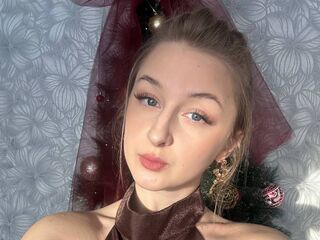 webcamgirl chat CharoletteHeckle