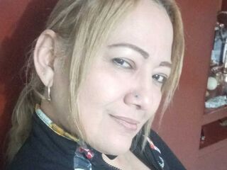 free live chatroom ClauDarling