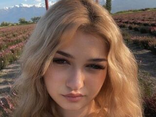 chatroom webcam picture CloudyFox
