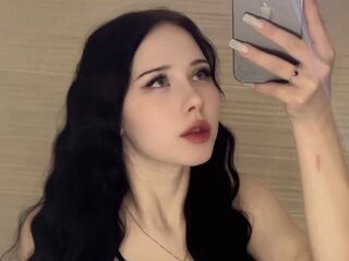 chat room photo CorrinaWeirich