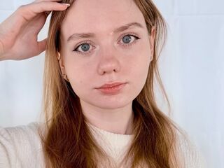 fingering camslut CreolaMarn