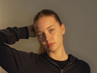 sexchat room CristalCinnamond