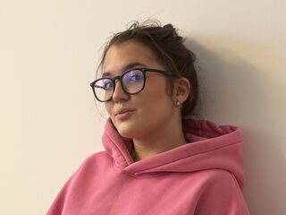 topless camgirl CristineHoesing