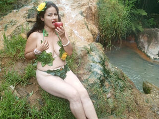 hot cam girl fingering shaved pussy CrystalLara