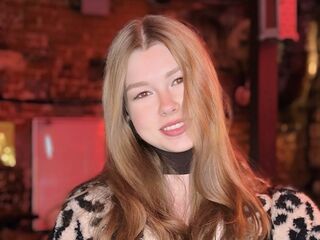 naked cam chat DainaThroneberry