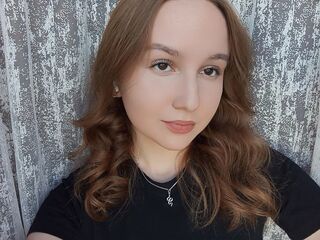 nude gamgirl DaineMondella