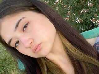 cam whore DarcelWolfrum