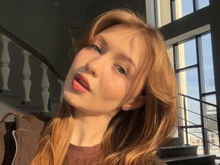 naked camgirl DenaeMckendrick