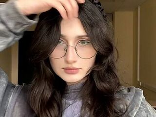 webcam chat DianneBrowie