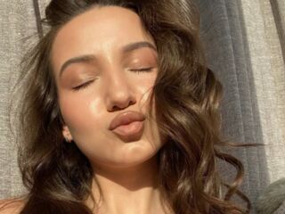 sexy live webcam girl DinaSweeny