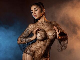 camgirl showing tits DonnaTaylor