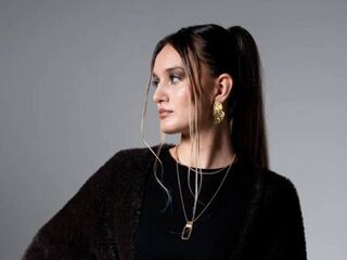 cam girl masturbating with sextoy EileenChaton