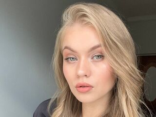 jasmin live webcam ElaraBrooks