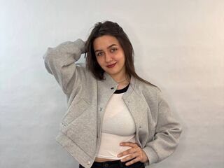 sexcam picture ElaraWhitmoren