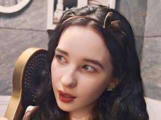 beautiful webcam girl EliseGianola